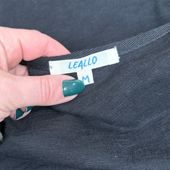 Leallo Black Wrap Dress Cotton Half Sleeve Size Medium EUC Casual Travel Dress - Picture 3 of 10